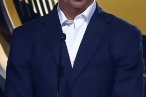 C罗感叹：如果可以我愿只为国家队踢球，不为其它球队了