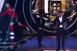 影响力毋庸置疑！官方：C罗荣获葡萄牙环球声望奖