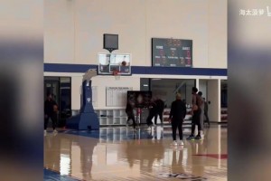 谁才是队内单挑王？76人训练结束后的单挑！乔治依旧丝滑~