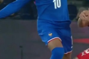 愿无大碍！姆巴佩右脚踝再伤！已退出本期法国队返回皇马！