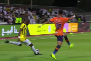 【集锦】沙特联-本泽马失点 吉达联合1-1费哈先赛落后榜首2分