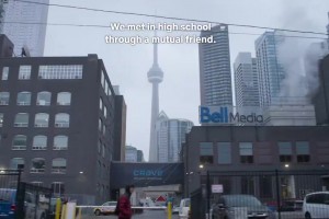 SGA女友海莉：高中一起去看猛龙比赛，他跟我说以后会打NBA