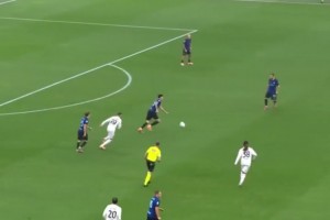 挥洒自如！巴雷拉这一下，真的太写意了！