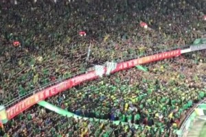 响彻云霄！还记得2018年工体翻新前国安球迷的助威阵势吗