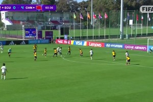 前国安主帅塞蒂恩赛季前曾立军令状：今年与上海双雄形成鼎足之势