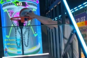 文班：那么我小手一伸，不就是这个游戏的goat了吗？