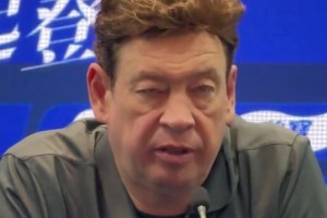 申花赛前：蒋圣龙停赛，斯卢茨基直言要心无旁骛打好最后三轮