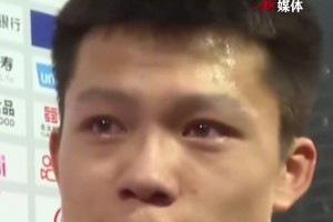 8-0川超比赛提前结束，守门员含泪哽咽：努力了！承认差距！