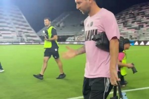 克洛普向瓜迪奥拉致敬，祝贺他执教生涯达到1000场比赛！