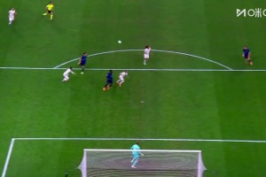 巴雷拉带球反击挑传禁区！苏契奇不停球打门稍稍偏出！