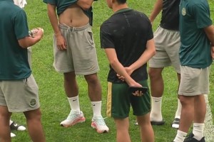 汪士钦这小辫子让队友爱不释手