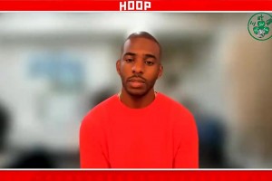 父子同台！里弗斯爆笑采访老里弗斯：你咋不给我一份中产合同