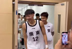 青春回来了！赵睿球员通道高喊let’sgotiger，全员龇牙咧嘴！